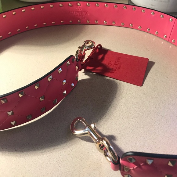 💕VALENTINO PINK SHOULDER STRAP💕 - Picture 10 of 10